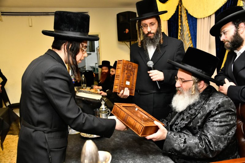 שוקי לרר