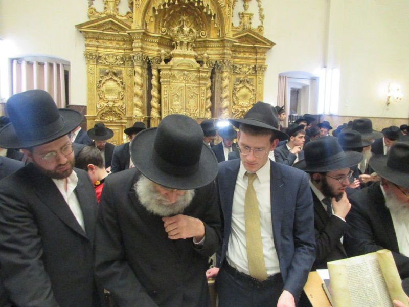 באדיבות המצלם