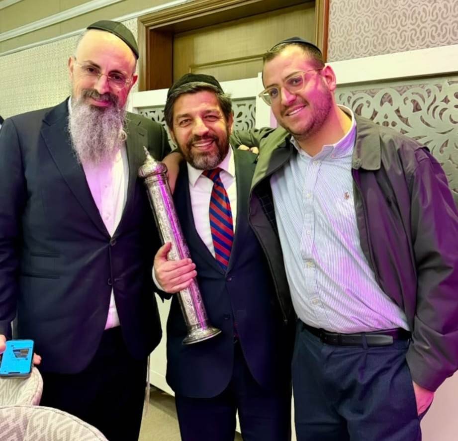 באדיבות המצלם