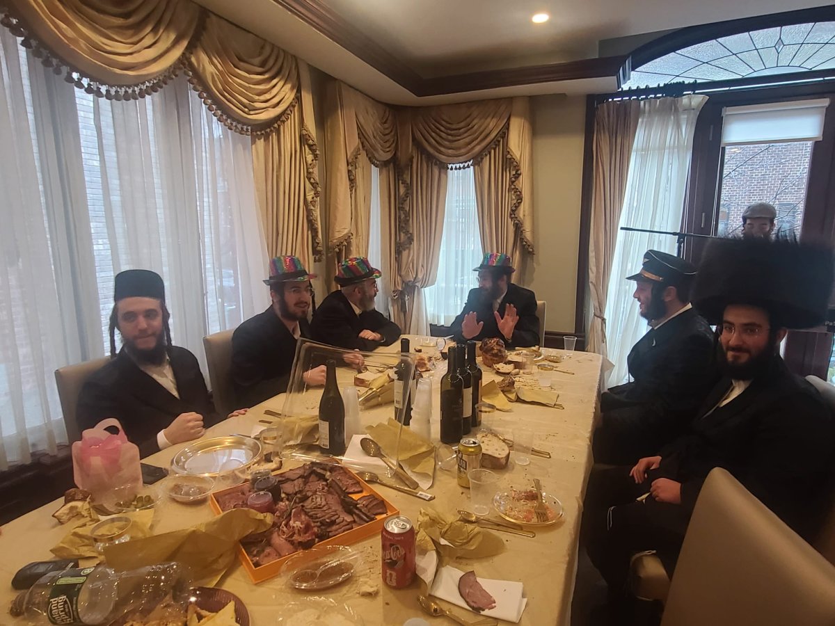 באדיבות המצלם