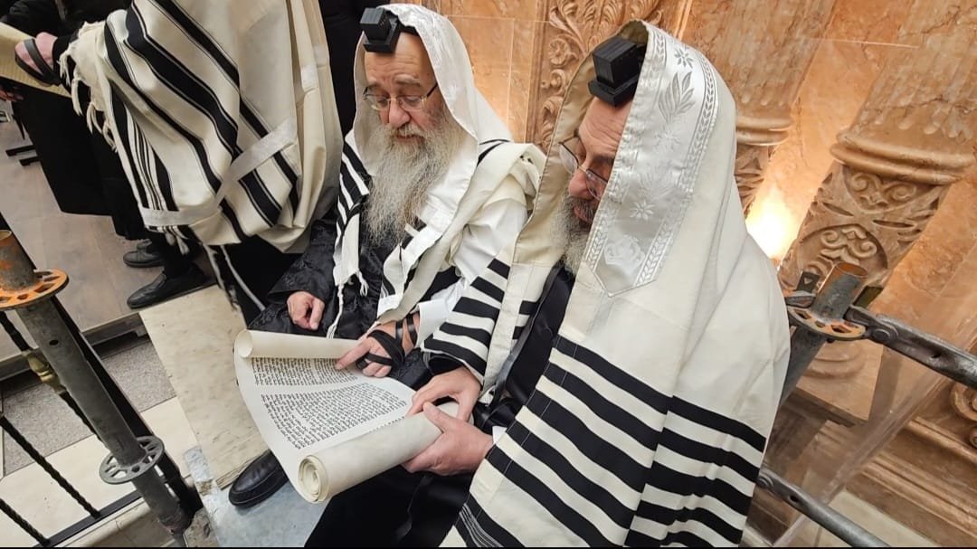 באדיבות המצלם