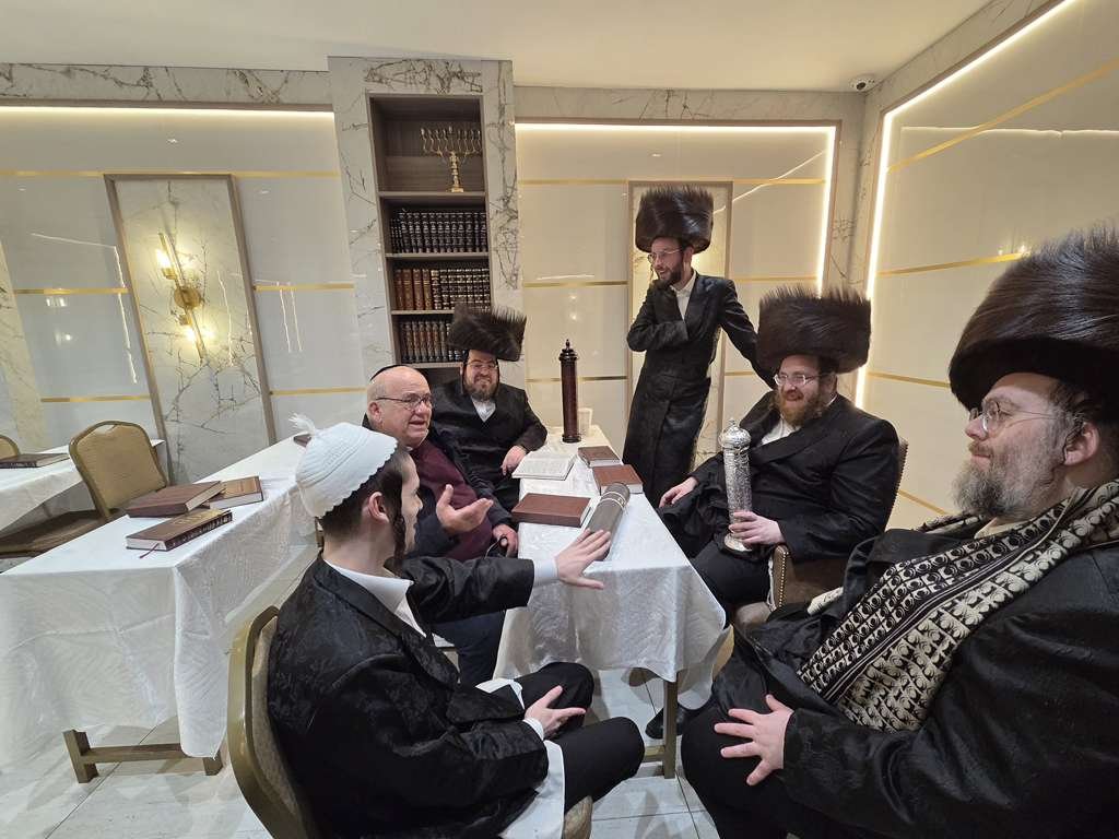 באדיבות המצלם