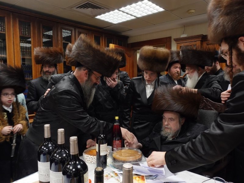 אנשיל בעק וא.מ.ש