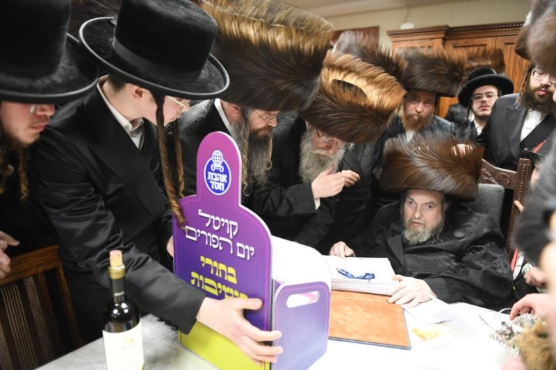 אנשיל בעק וא.מ.ש