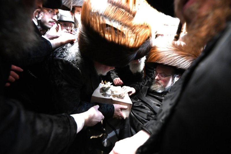 אנשיל בעק וא.מ.ש