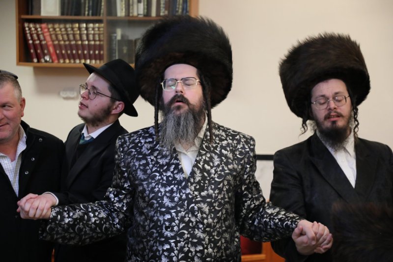 באדיבות המצלם