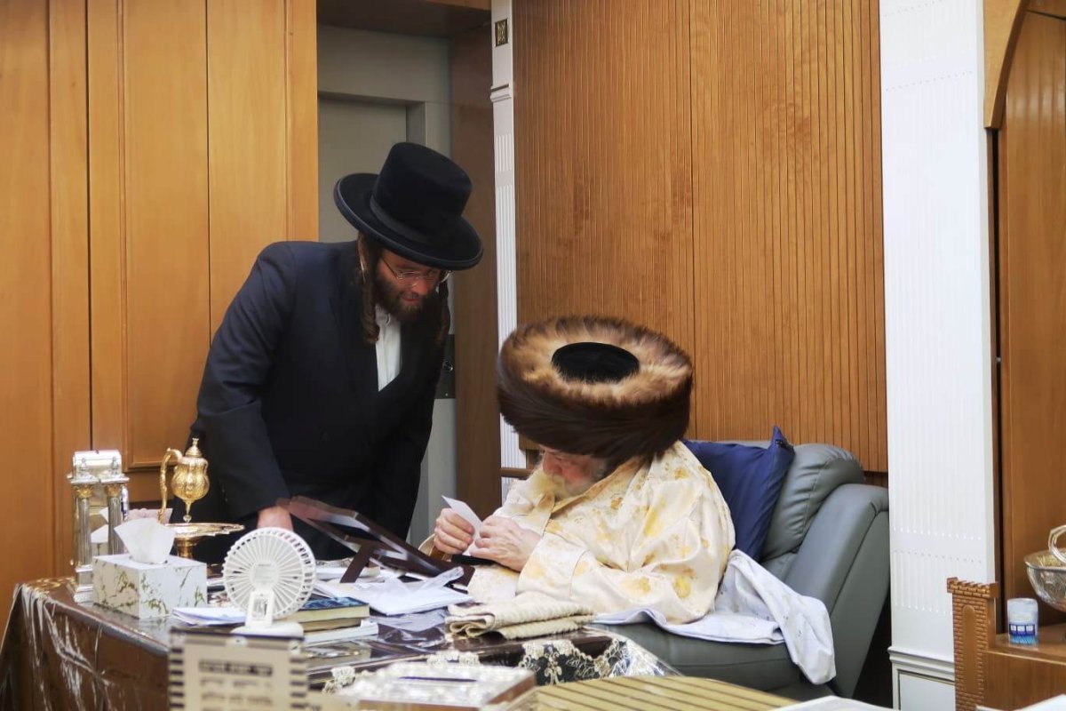 באדיבות המצלם