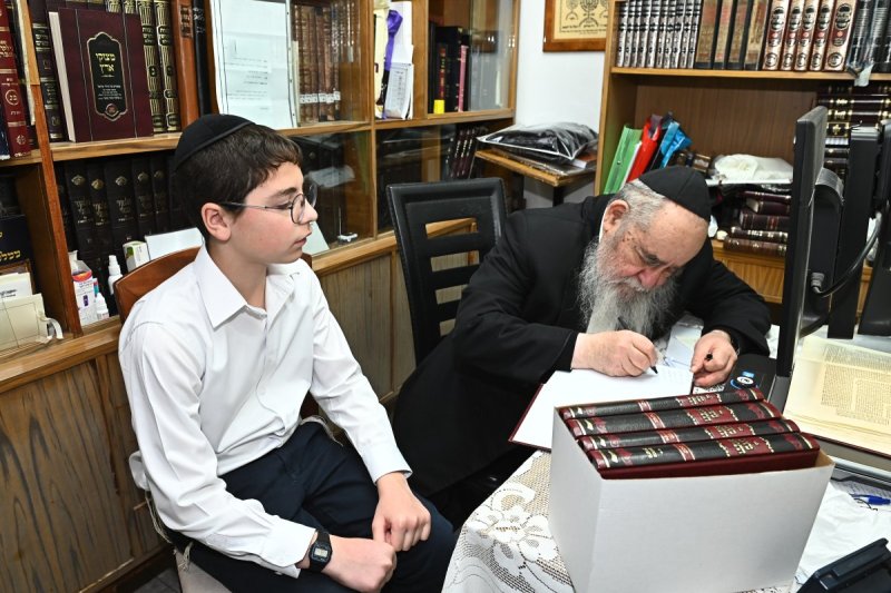 שוקי לרר
