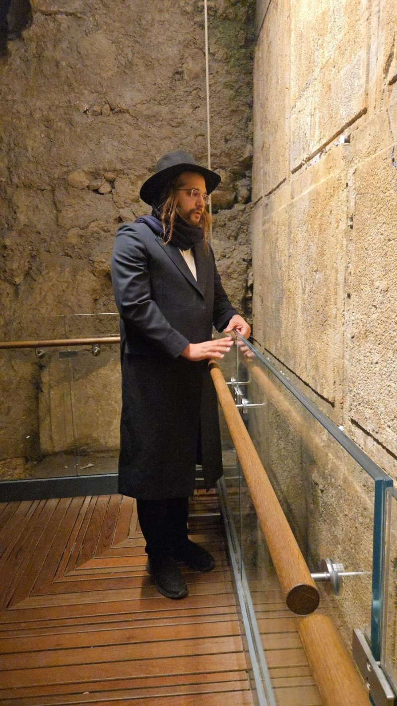 באדיבות המצלם