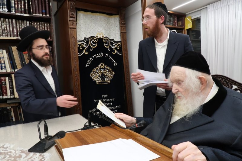 באדיבות המצלם