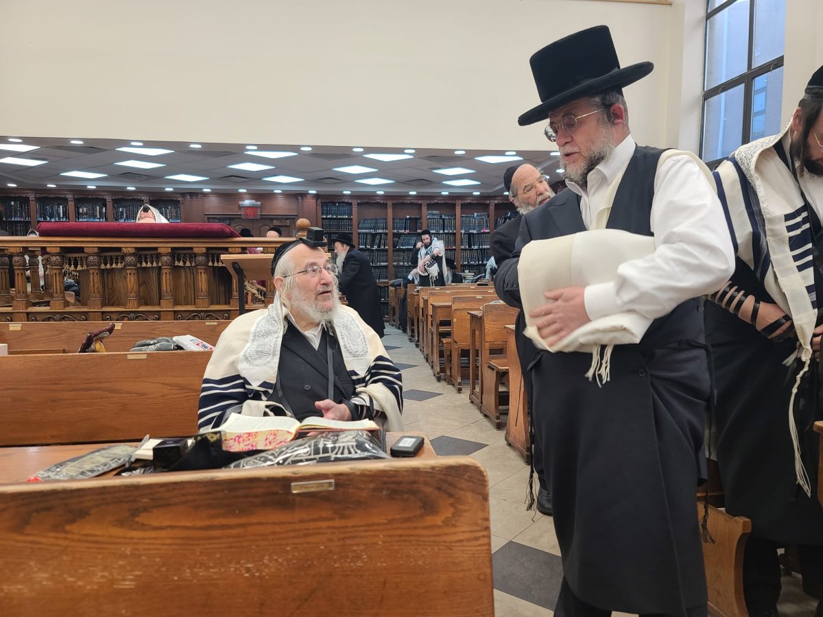באדיבות המצלם