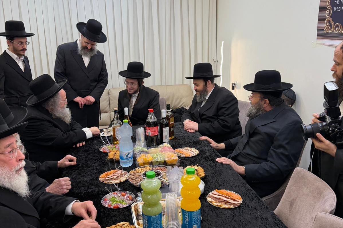 באדיבות המצלם
