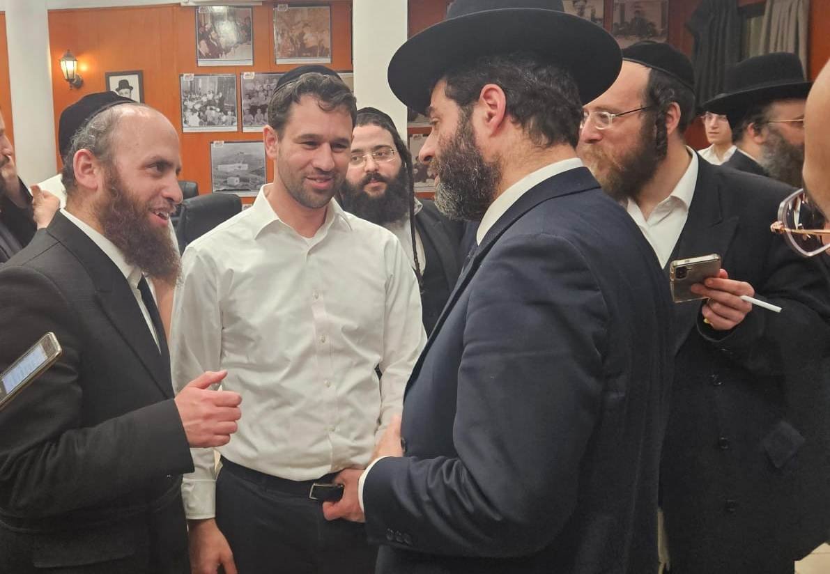 באדיבות המצלם