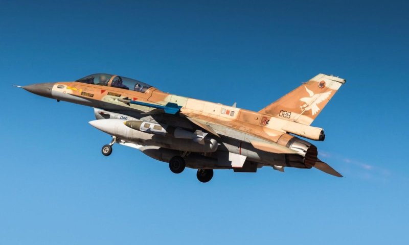 צה"ל תקף בטהרן: אתרי ייצור אמל"ח ועמדות נ"מ הושמדו