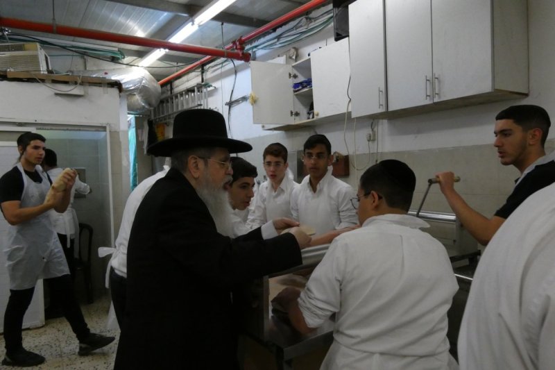 באדיבות המצלם