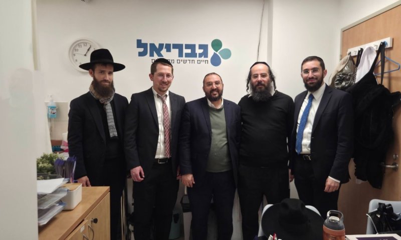תקווה חדשה לזוגות: רבני 'דורות' בסיור מקצועי במעבדה המובילה