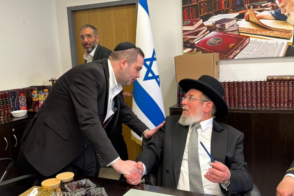 באדיבות המצלם