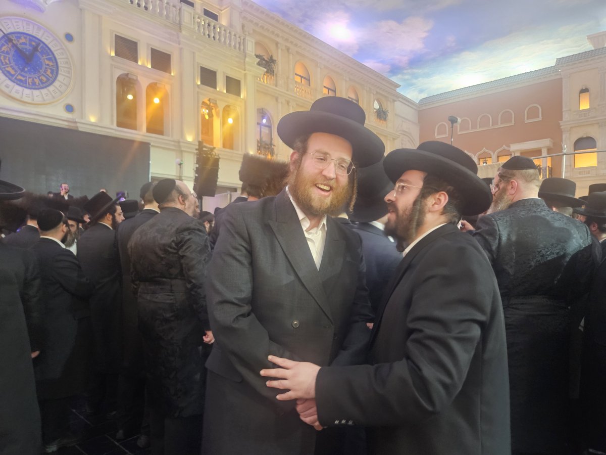 באדיבות המצלם