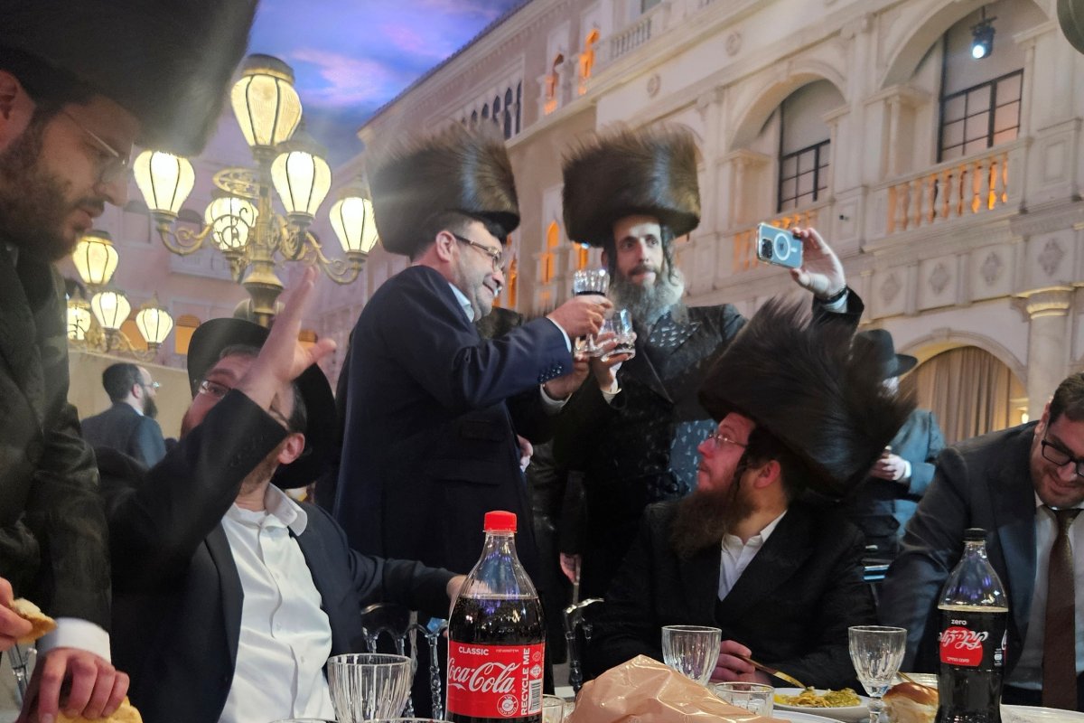 באדיבות המצלם