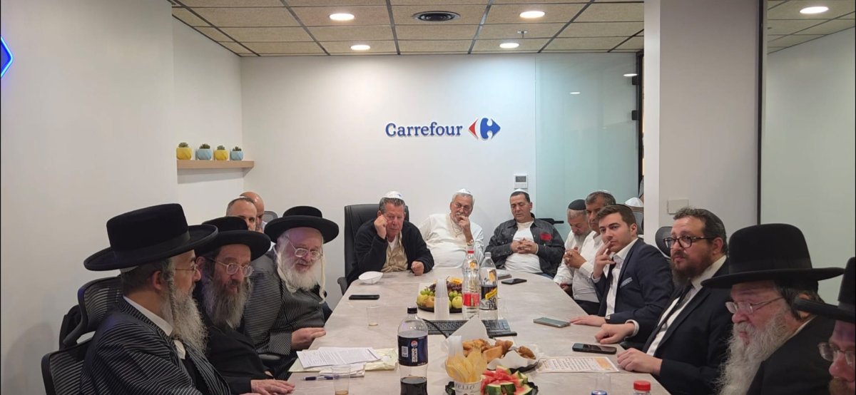 באדיבות המצלם