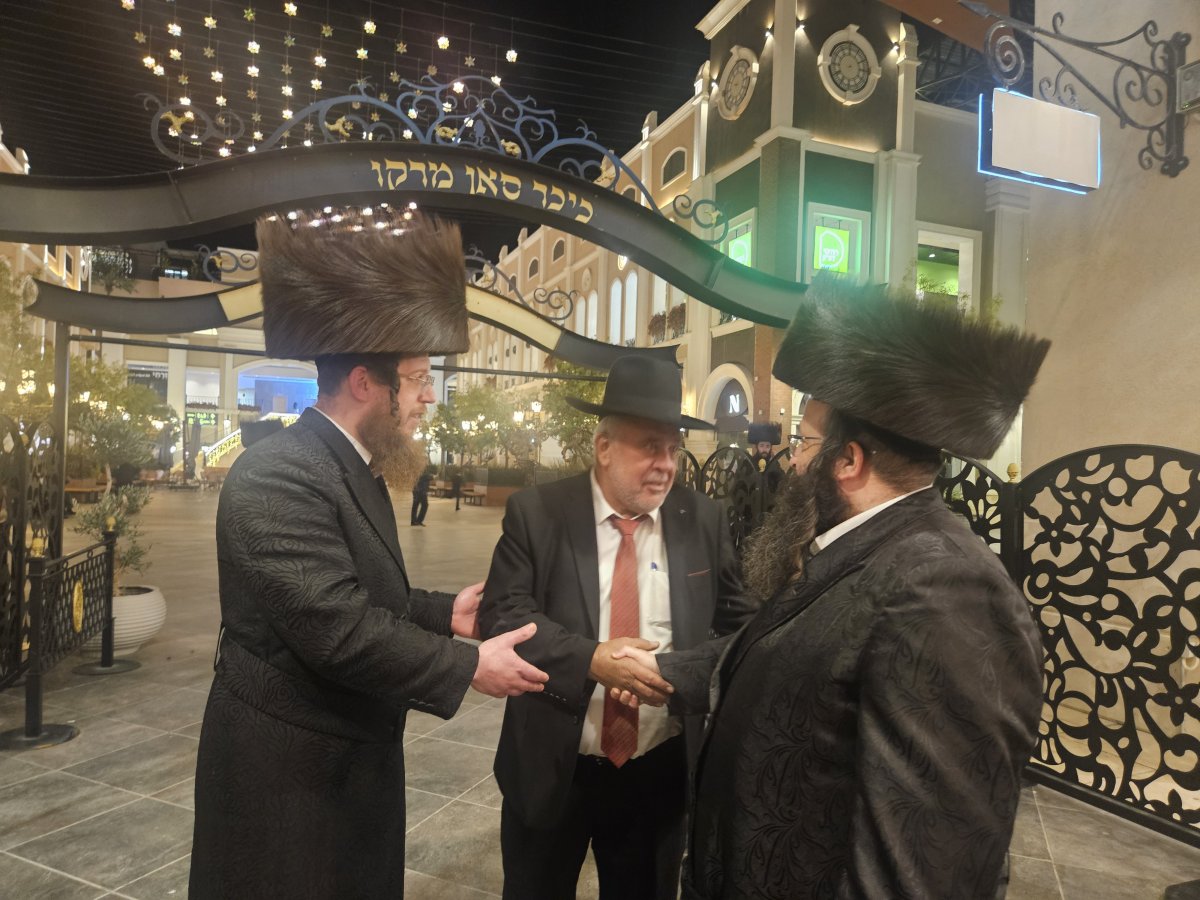 באדיבות המצלם