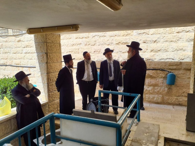 באדיבות המצלם