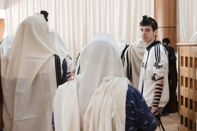 לוי נאזרוב