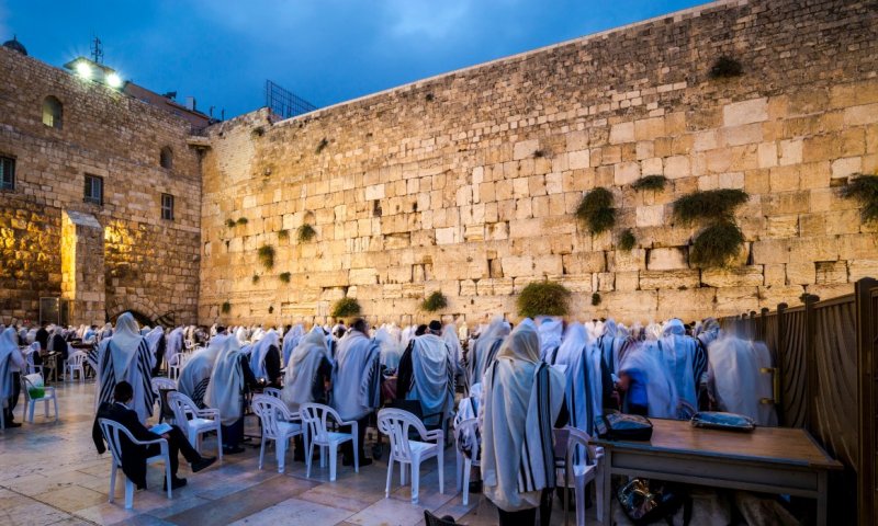 המספרים נחשפים: מה עשה 7 באוקטובר לזהות היהודית של הישראלים?