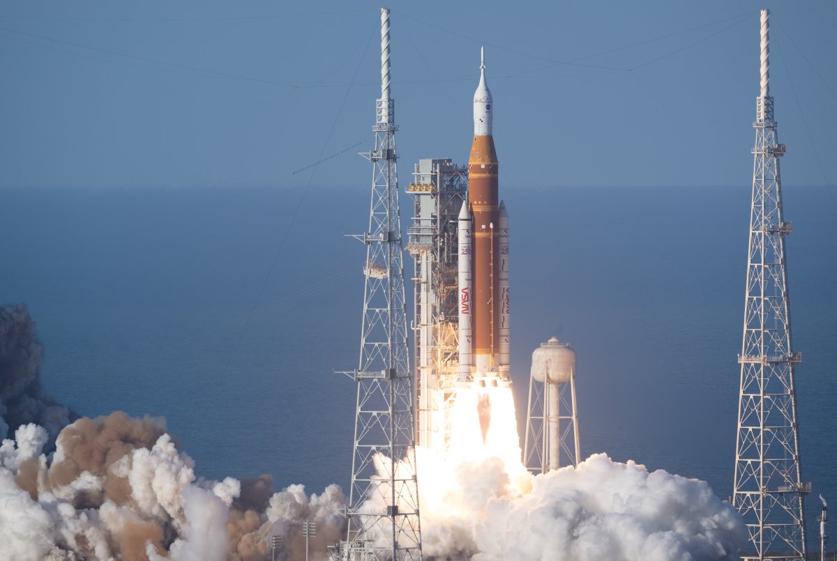 NASA/Joel Kowsky