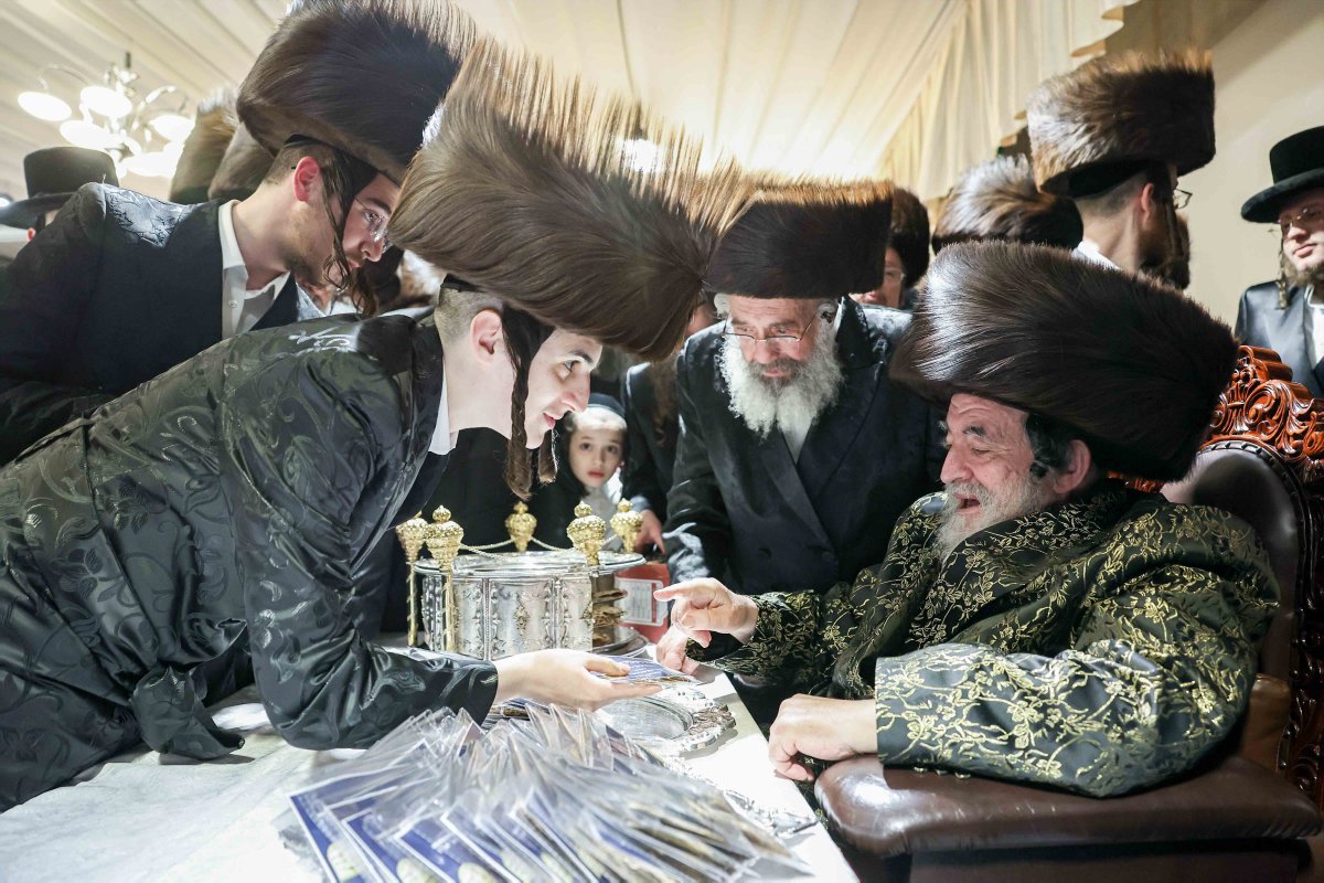 באדיבות המצלם