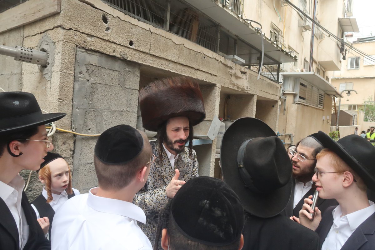 באדיבות המצלם
