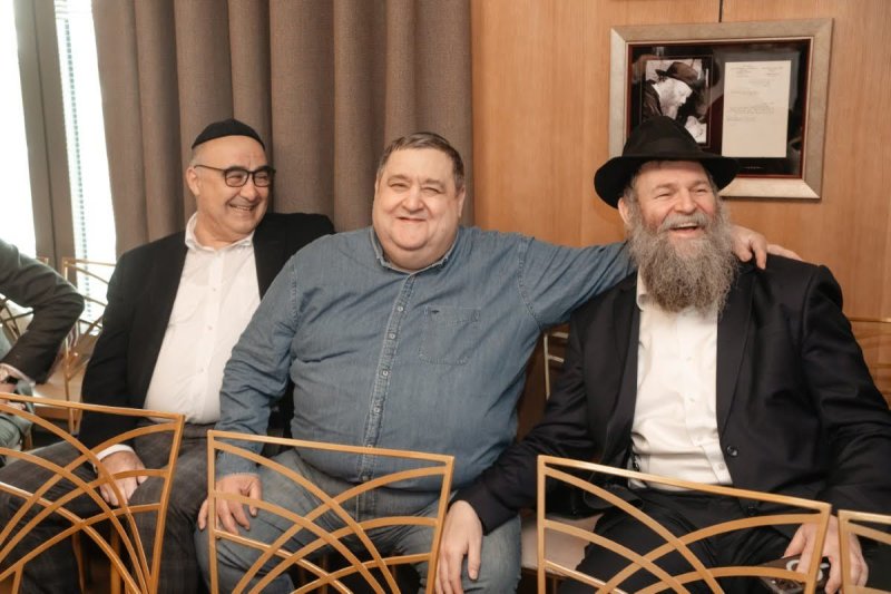 לוי נאזרוב