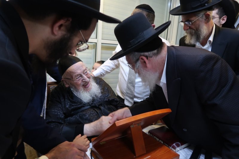 שוקי לרר