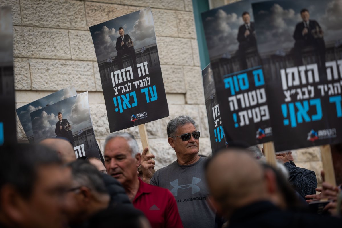 יונתן סינדל, פלאש 90