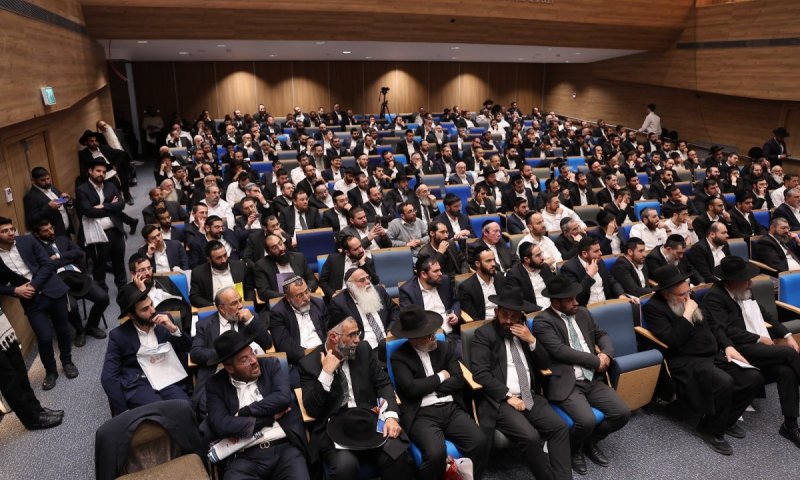 כחמש מאות רבנים: ועידת 'דורות' השביעית כבשה את היכל שלמה