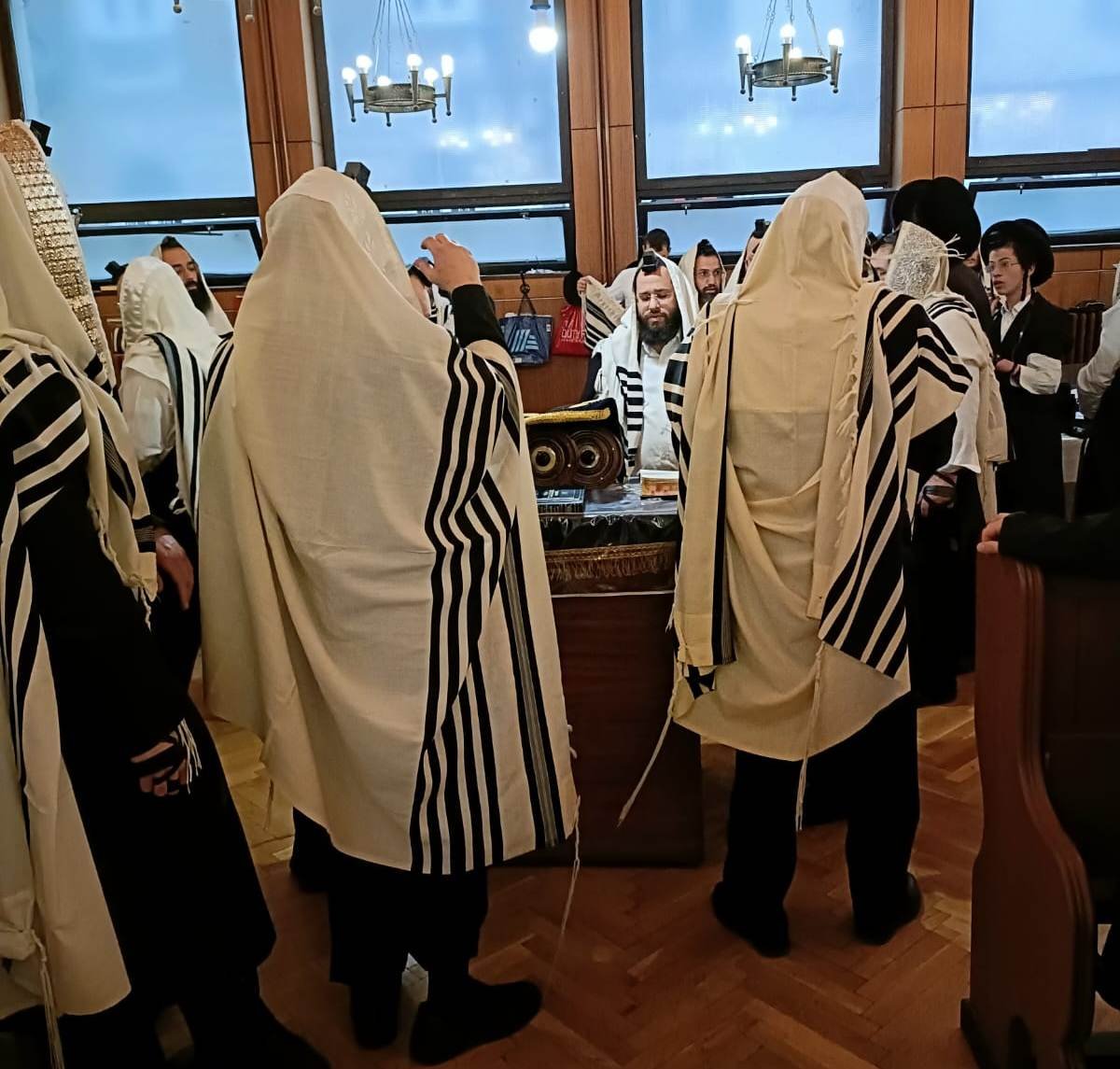 באדיבות המצלם