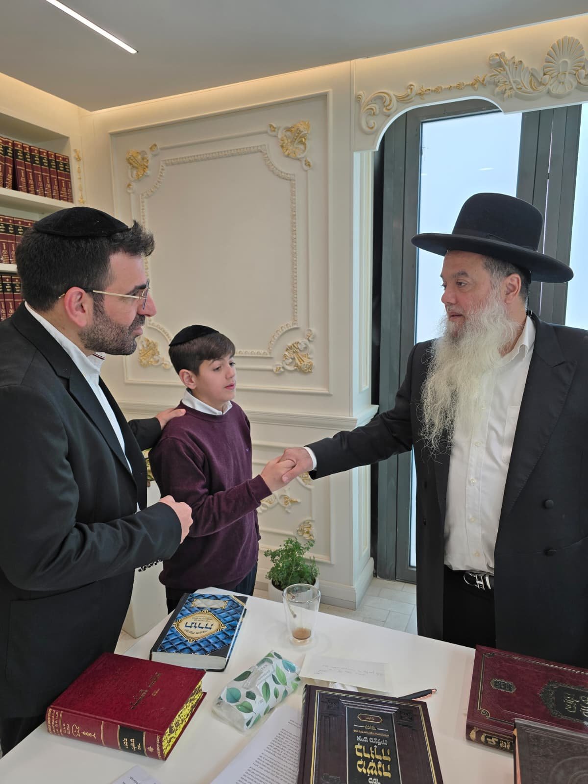 באדיבות המצלם