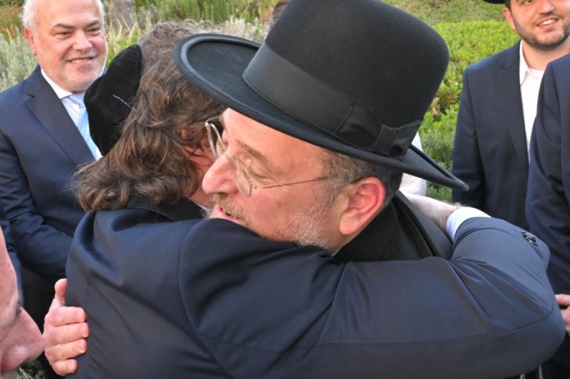 אריאל רבינסקי
