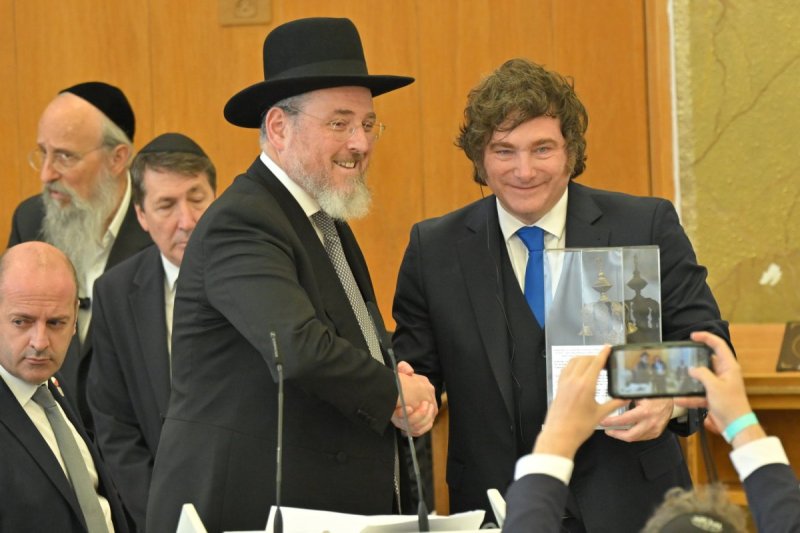 אריאל רבינסקי