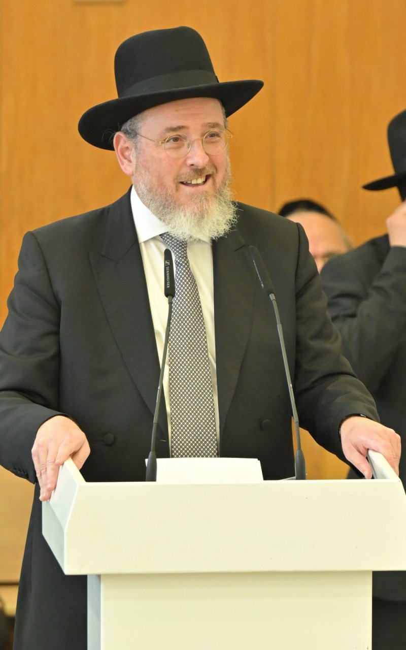 אריאל רבינסקי