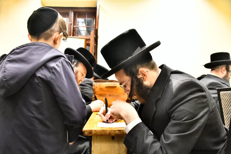 שוקי לרר