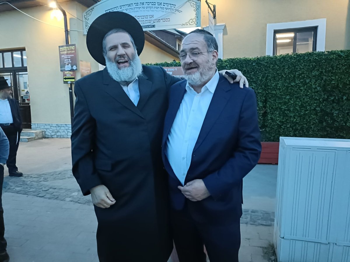 באדיבות המצלם