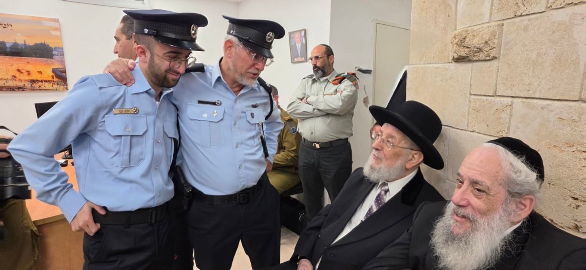באדיבות המצלם