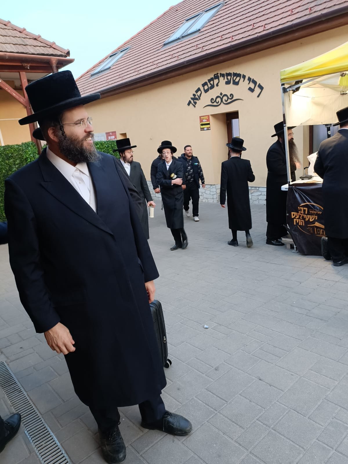 באדיבות המצלם