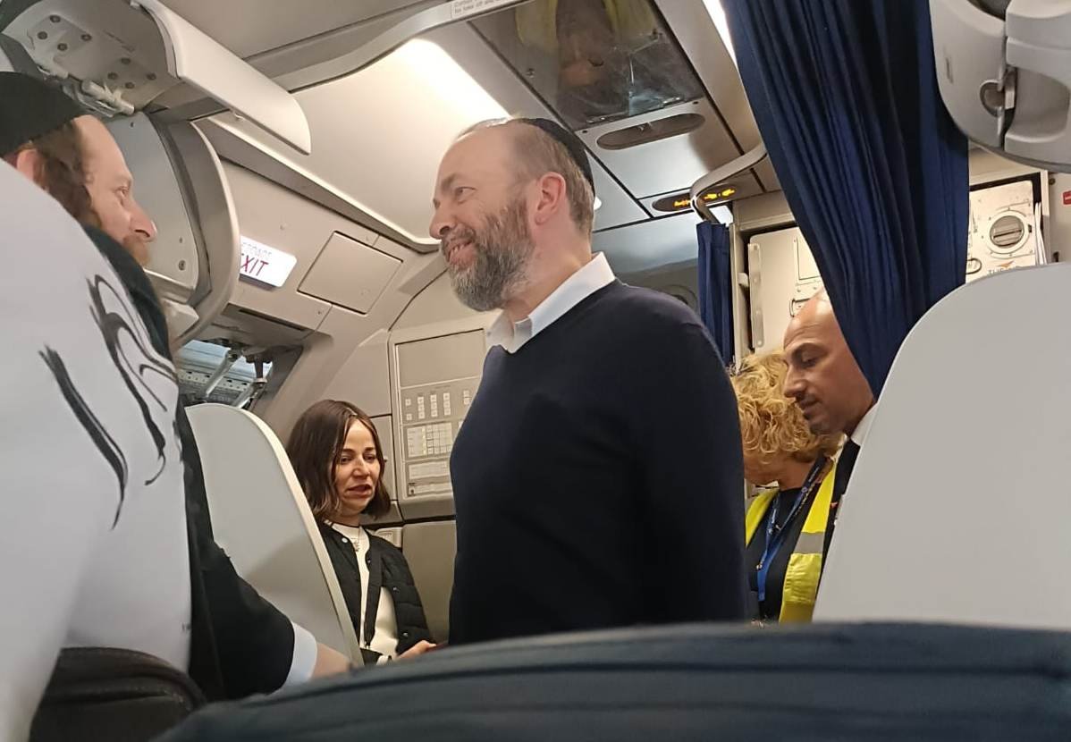 באדיבות המצלם