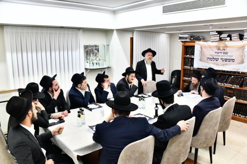 שוקי לרר