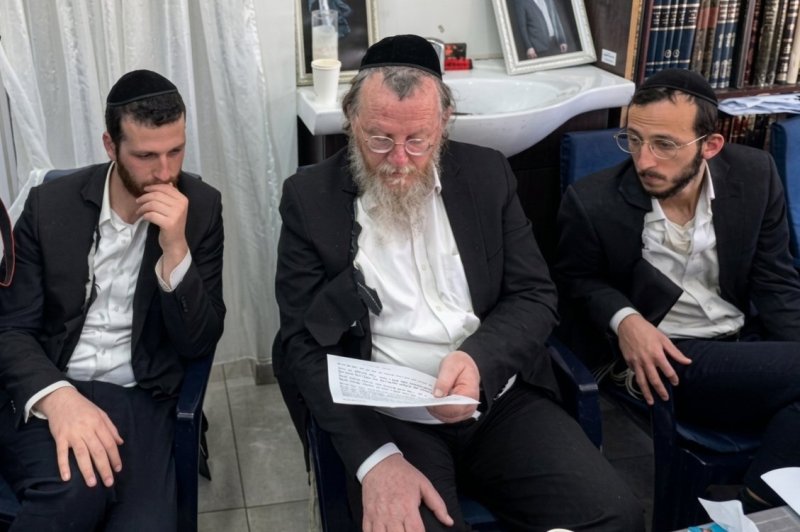 באדיבות המצלם