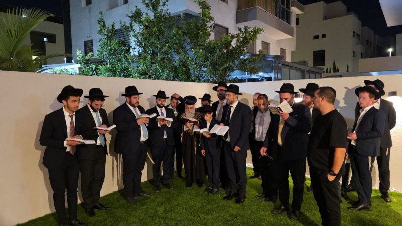 באדיבות המצלם