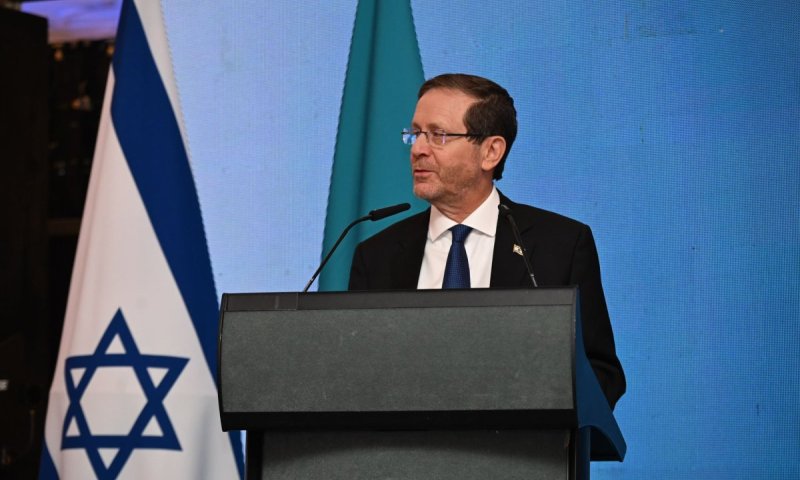 הרצוג בביקורת על נתניהו: "צד אחד כבר הסכים להידברות"