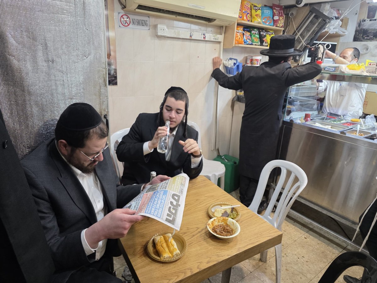באדיבות המצלם